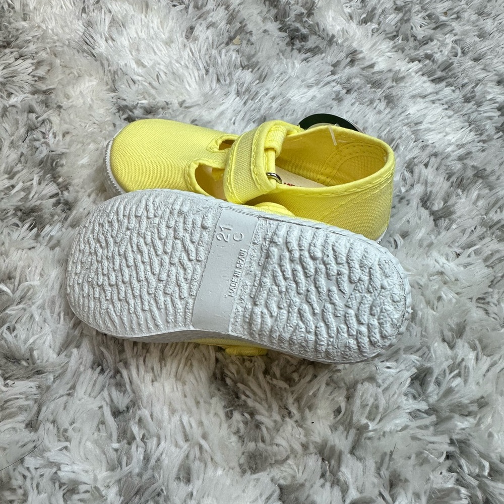 Cienta Yellow Kids Canvas Mary Jane Sneakers - Picture 6 of 6